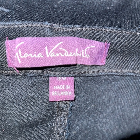 Gloria Vanderbilt Amanda Black Jeans - Picture 5 of 7